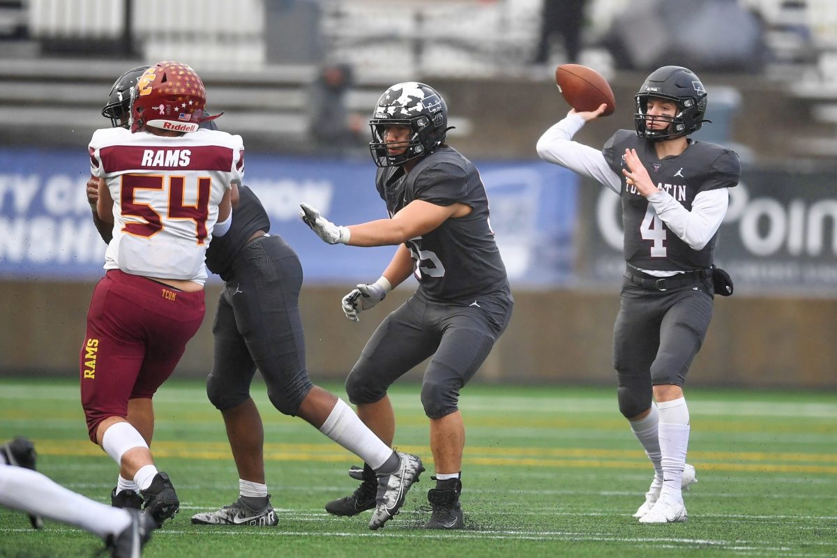 Tualatin.Central-Catholic.6A-football-final.Leon-Neuschwander.72